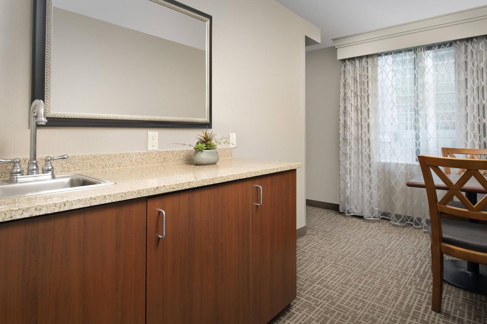Готель Courtyard Tacoma Downtown Екстер'єр фото